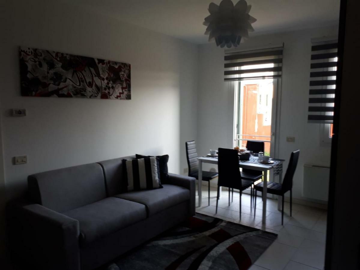 My Home Apartment Mira Exterior foto
